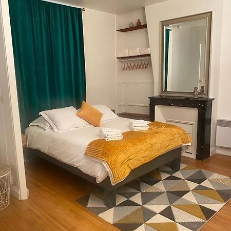 Jolie Appartement A Paris Exterior foto