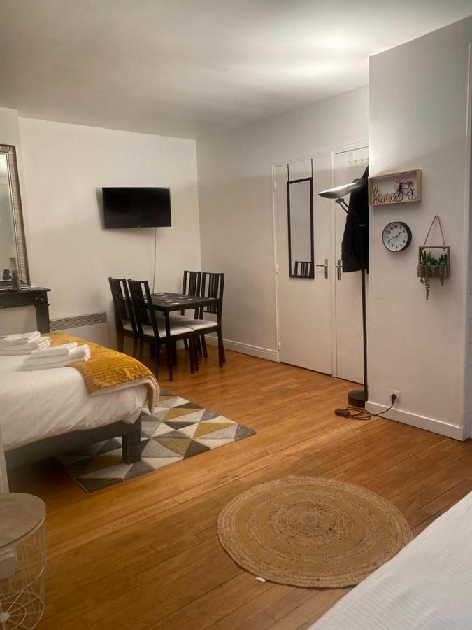 Jolie Appartement A Paris Exterior foto